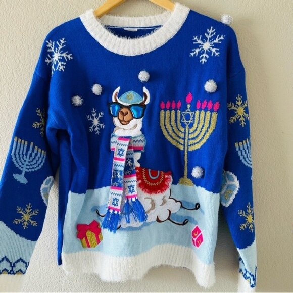 Holiday Time Women’s Embellished Sweater M Festive Cozy Winter Cottagecore - Picture 4 of 7